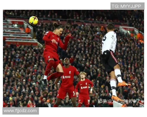 英超激战：多特蒙德6比2狂胜利物浦点球大战瞬间点燃全场激情