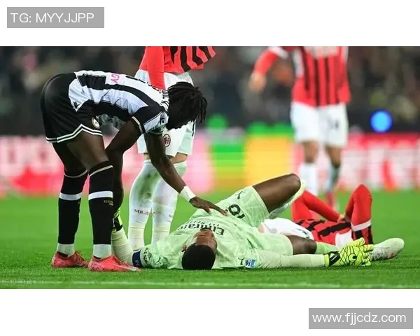 德甲精彩对决AC米兰逆转里昂帽子戏法引发争议判罚热议