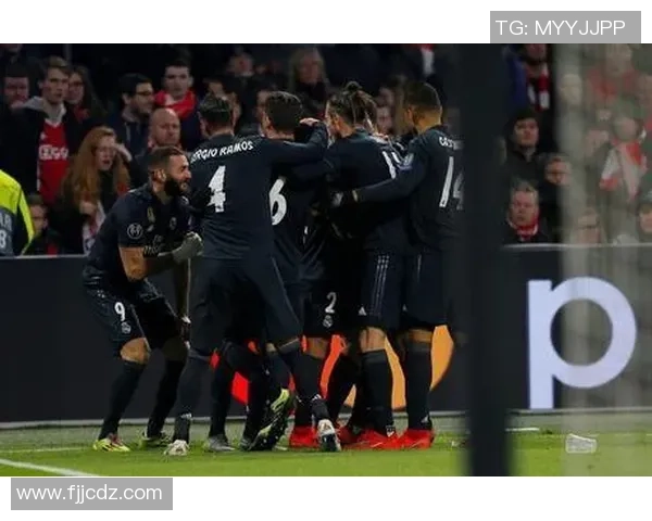 那不勒斯逆袭多特蒙德补时绝杀引发全场狂欢成欧冠历史冷门